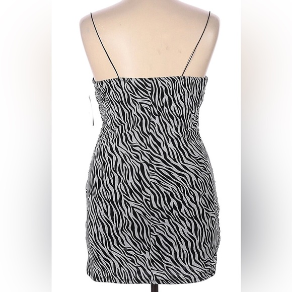 Wild Fable Zebra Print Fitted Dress nwt - Picture 4 of 16